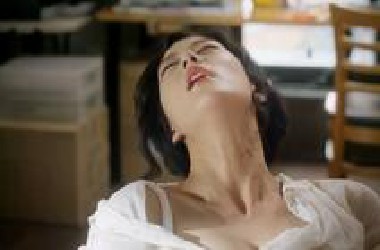 都别装嗨起来，比当年的《色即是空》好看
