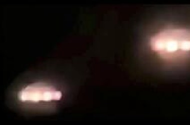 令人震惊！俄亥俄州夜空中两个UFO — 2021 年 12 月 16 日，近期最佳不明飞行物目击